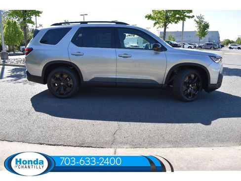 New 2026 Honda Pilot Black Edition image 8