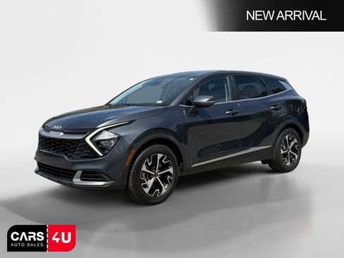 Used 2023 Kia Sportage EX image 3