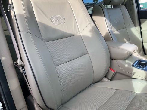 Used 2016 Jeep Grand Cherokee Overland image 60