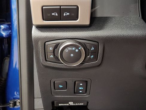 Used 2022 Ford F250 Platinum w/ FX4 Off-Road Package image 43