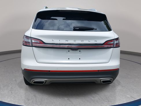 Used 2021 Lincoln Nautilus FWD w/ Equipment Group 101A image 6