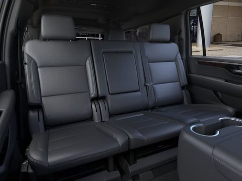 New 2026 Chevrolet Suburban LT RWD image 17