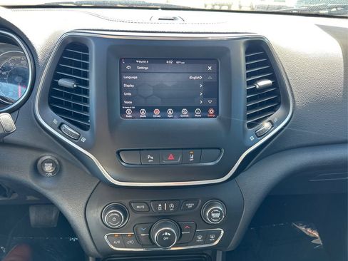 Used 2021 Jeep Cherokee Latitude Plus FWD image 14