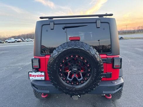 Used 2016 Jeep Wrangler Unlimited Rubicon image 10