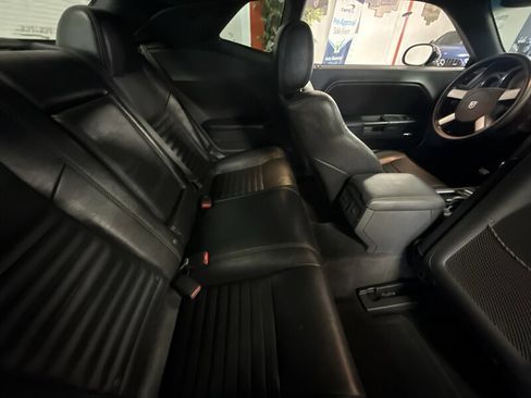 Used 2009 Dodge Challenger R/T RWD image 24