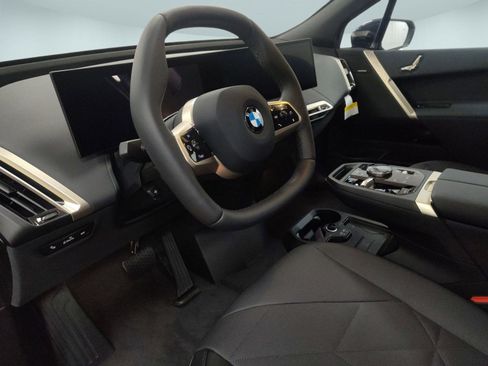 New 2026 BMW iX xDrive60 image 4