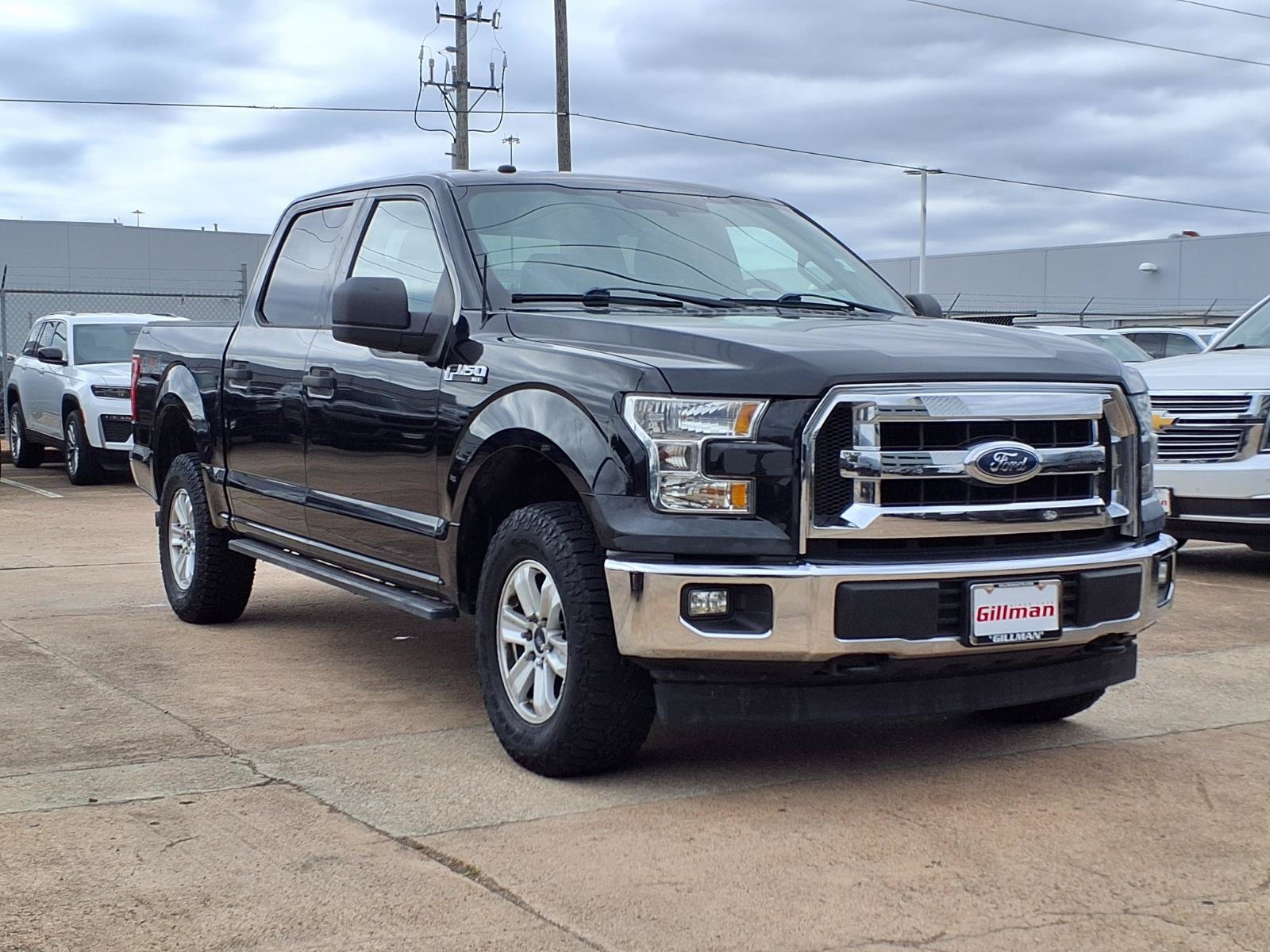 Used 2017 Ford F150 XLT AWD/4WD image 4