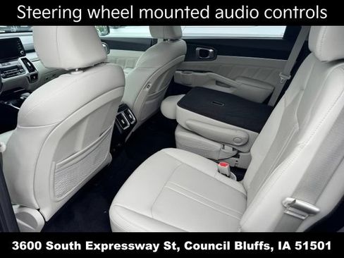Used 2023 Kia Sorento SX FWD image 18