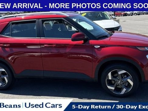 Used 2026 Hyundai Venue SEL image 4
