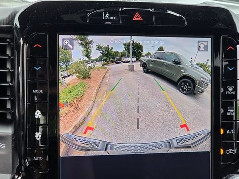 New 2026 RAM 1500 4x4 Crew Cab image 11