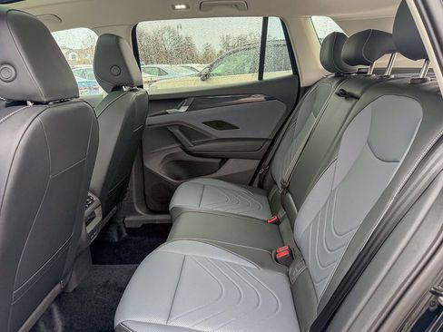 New 2026 Volkswagen Tiguan SE image 22