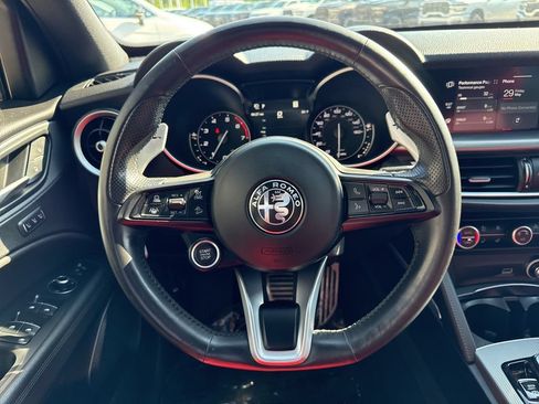 Used 2022 Alfa Romeo Stelvio Veloce AWD/4WD image 24