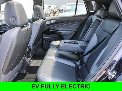 Used 2023 Volkswagen ID.4 Pro S AWD/4WD image 18