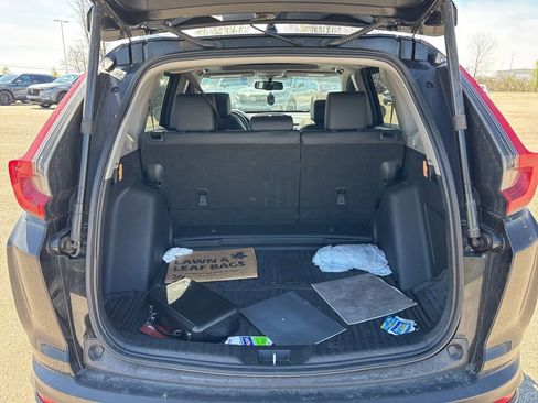 Used 2022 Honda CR-V Touring image 12