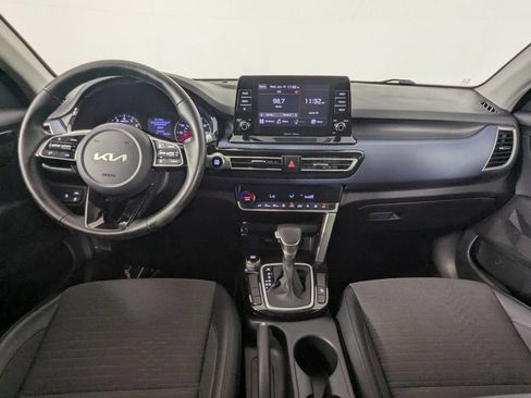 Used 2023 Kia Seltos S FWD image 14