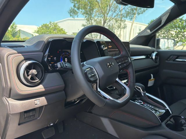 New 2026 Chevrolet Colorado Z71 w/ Midnight Edition AWD/4WD image 19