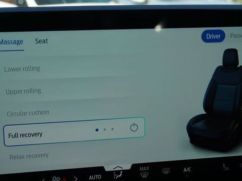 New 2026 Ford Explorer Platinum image 8