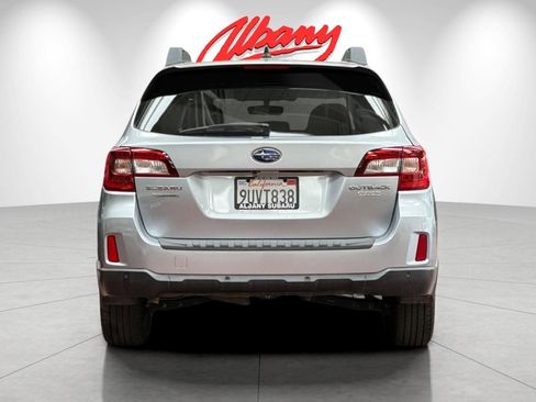 Used 2017 Subaru Outback 2.5i Limited AWD/4WD image 5