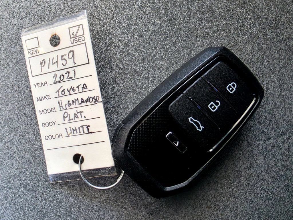 Used 2021 Toyota Highlander Platinum AWD/4WD image 77