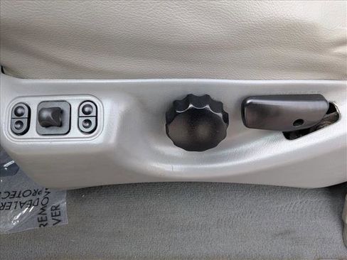 Used 2004 Ford F250 Lariat image 16