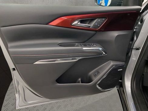 Used 2025 Chevrolet Traverse RS w/ LPO, Floor Liner Package image 27