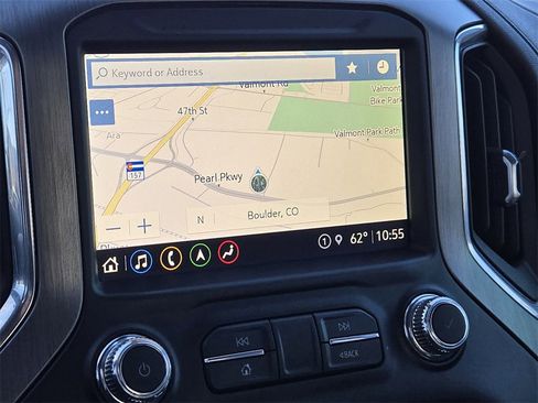 Used 2021 GMC Sierra 2500 Denali w/ Denali Black Diamond Edition image 11