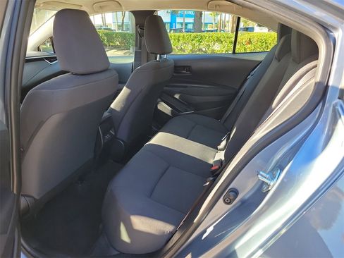 Used 2025 Toyota Corolla LE image 10