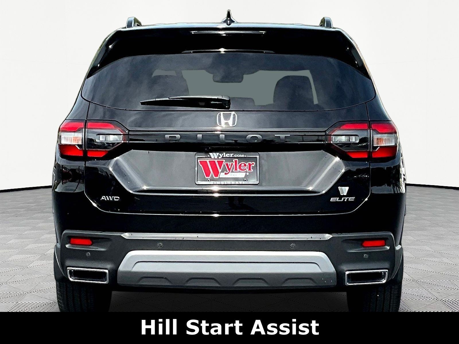 Used 2025 Honda Pilot Elite image 5