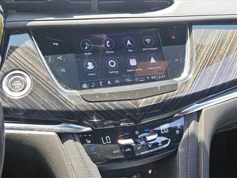 Used 2023 Cadillac XT6 Premium Luxury w/ Technology Package FWD image 13