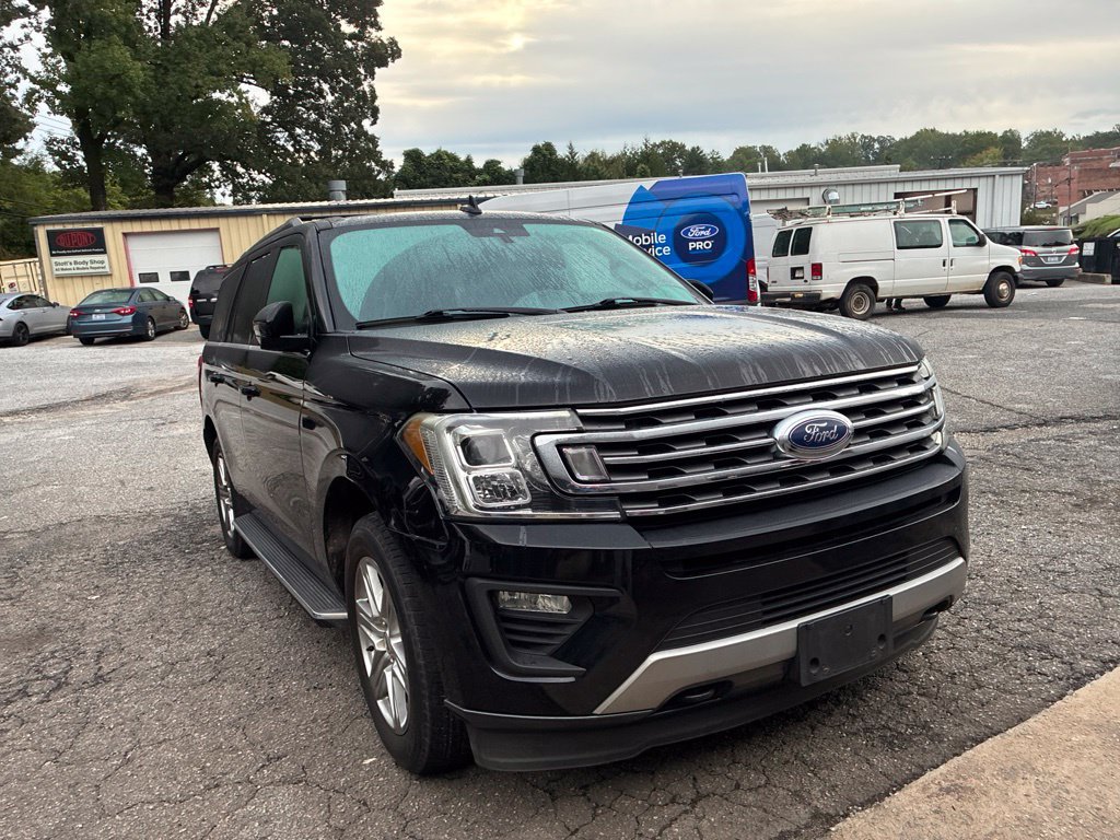 Used 2020 Ford Expedition XLT w/ Equipment Group 202A AWD/4WD image 1
