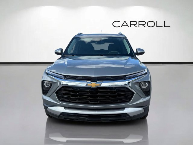 Used 2025 Chevrolet TrailBlazer LT w/ Driver Confidence Package FWD image 8
