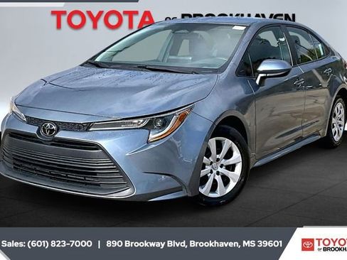 Used 2024 Toyota Corolla LE image 10