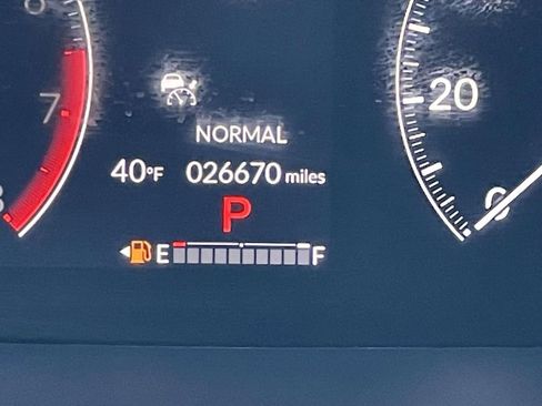 Used 2025 Honda Pilot EX-L image 37