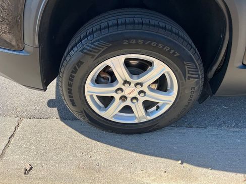 Used 2019 GMC Acadia SLE AWD/4WD image 11