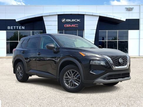 Used 2023 Nissan Rogue S AWD/4WD image 1