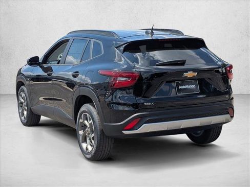 New 2026 Chevrolet Trax LT w/ Driver Confidence Package FWD image 9