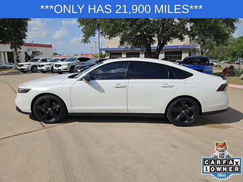 Used 2023 Honda Accord Sport image 4