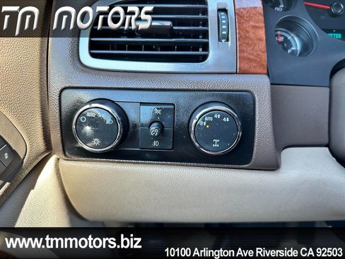 Used 2007 GMC Yukon SLT w/ SLT Preferred Equipment Group AWD/4WD image 17