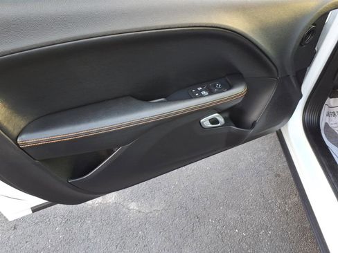 Used 2020 Dodge Challenger R/T image 6