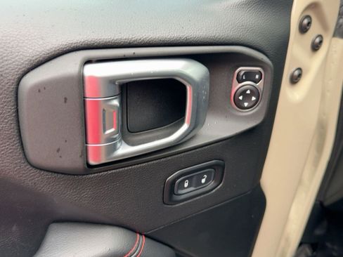 Used 2020 Jeep Gladiator Rubicon image 28