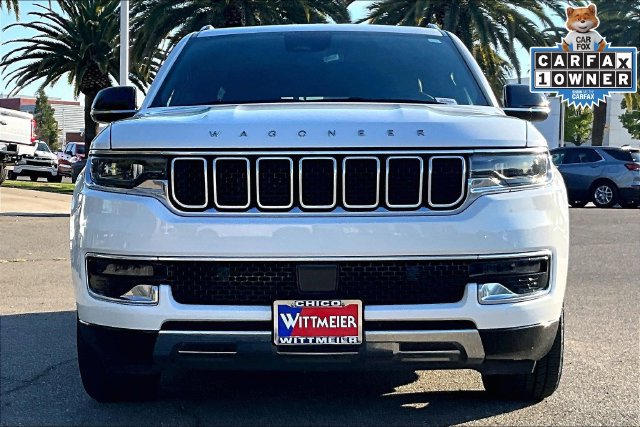 Used 2024 Jeep Wagoneer L Series III w/ Flexible Seating Group AWD/4WD image 3