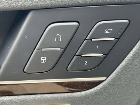 Used 2018 Audi Q5 2.0T Premium image 27