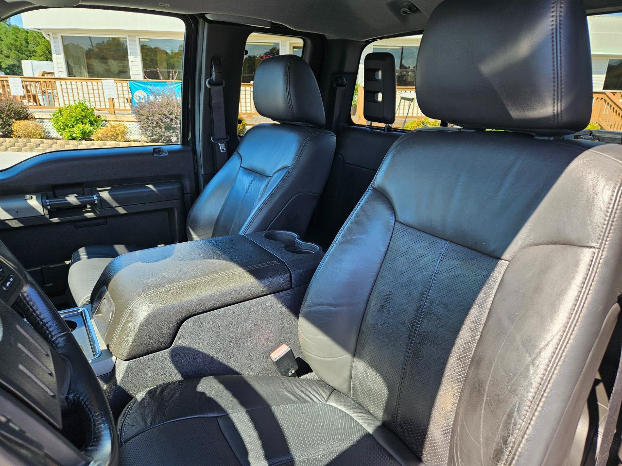 Used 2011 Ford F250 Lariat w/ Lariat Interior Pkg AWD/4WD image 14