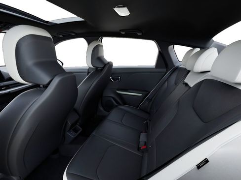 New 2026 Kia K4 GT-Line Turbo FWD image 18