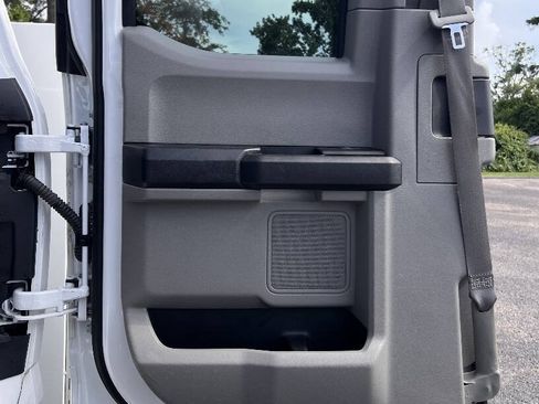 Used 2018 Ford F250 XL w/ Power Equipment Group RWD image 15