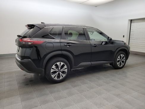 Used 2023 Nissan Rogue SV image 10