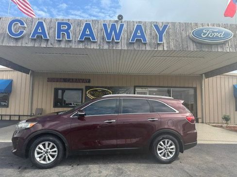 Used 2019 Kia Sorento FWD w/ LX Convenience Package image 1