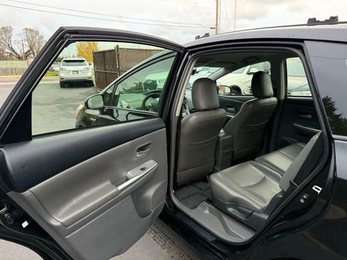 Used 2013 Toyota Prius V Three image 10