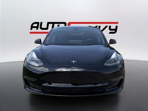 Used 2023 Tesla Model 3 Standard Range RWD image 2