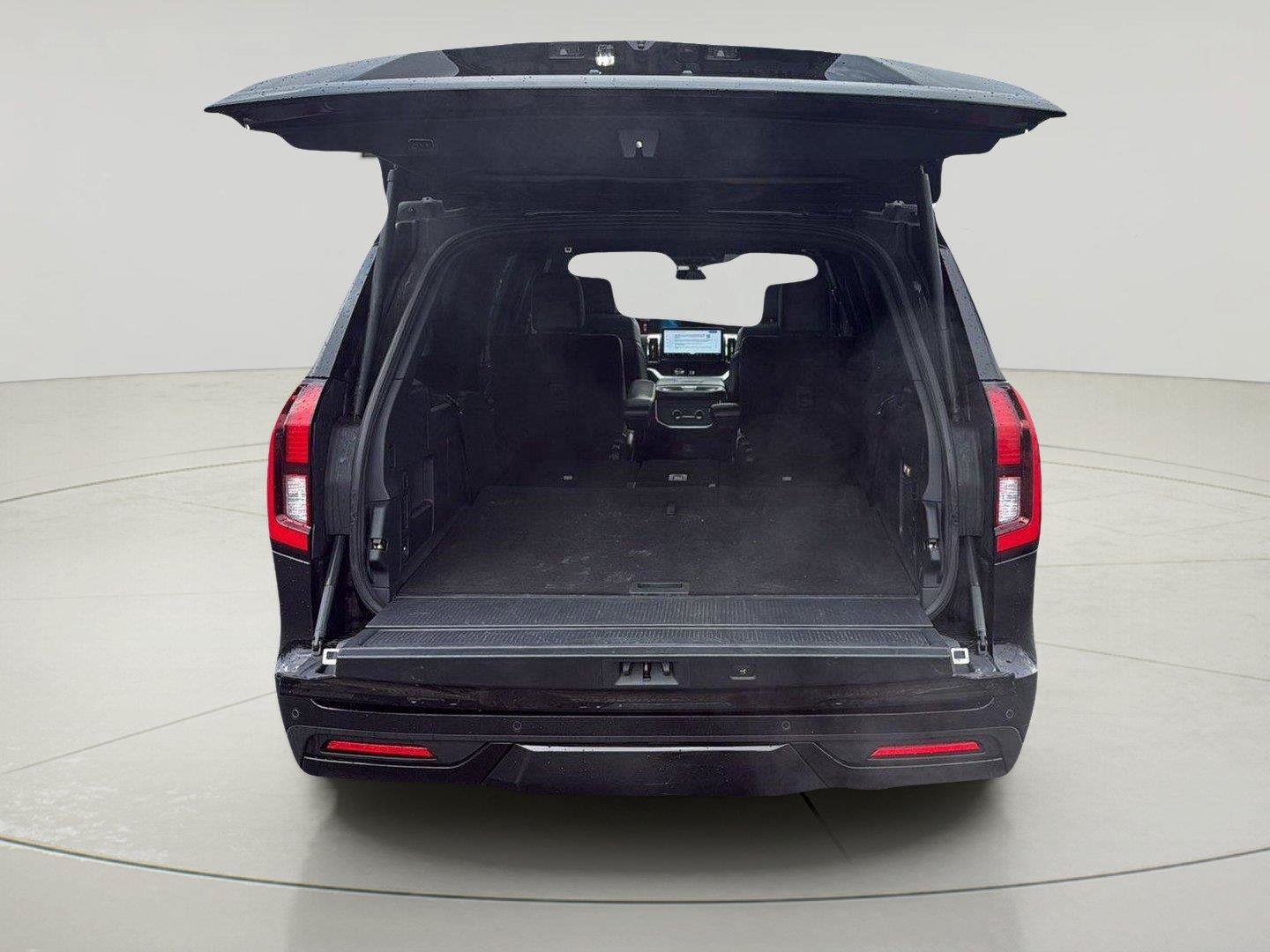 Used 2025 Ford Expedition Max Platinum w/ Stealth Appearance Package AWD/4WD image 10